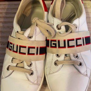 Gucci Ace Sneaker with Gucci Logo Band! Size 33